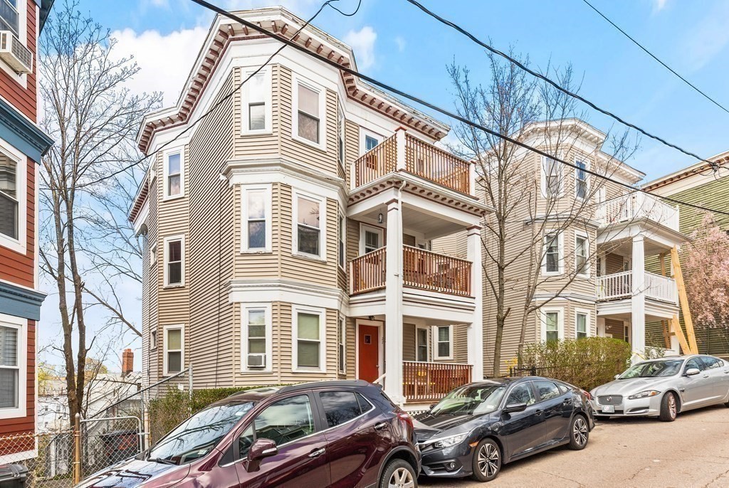 22 Rowell Street Boston, MA 02125 - Photo 33 of 34