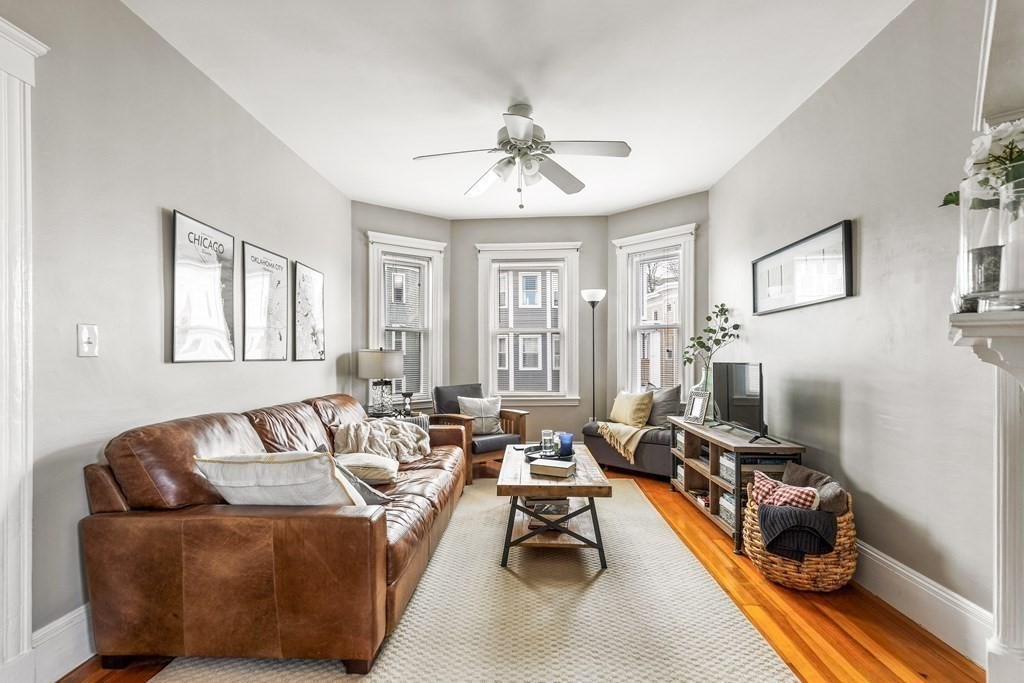 22 Rowell Street Boston, MA 02125 - Photo 4 of 34