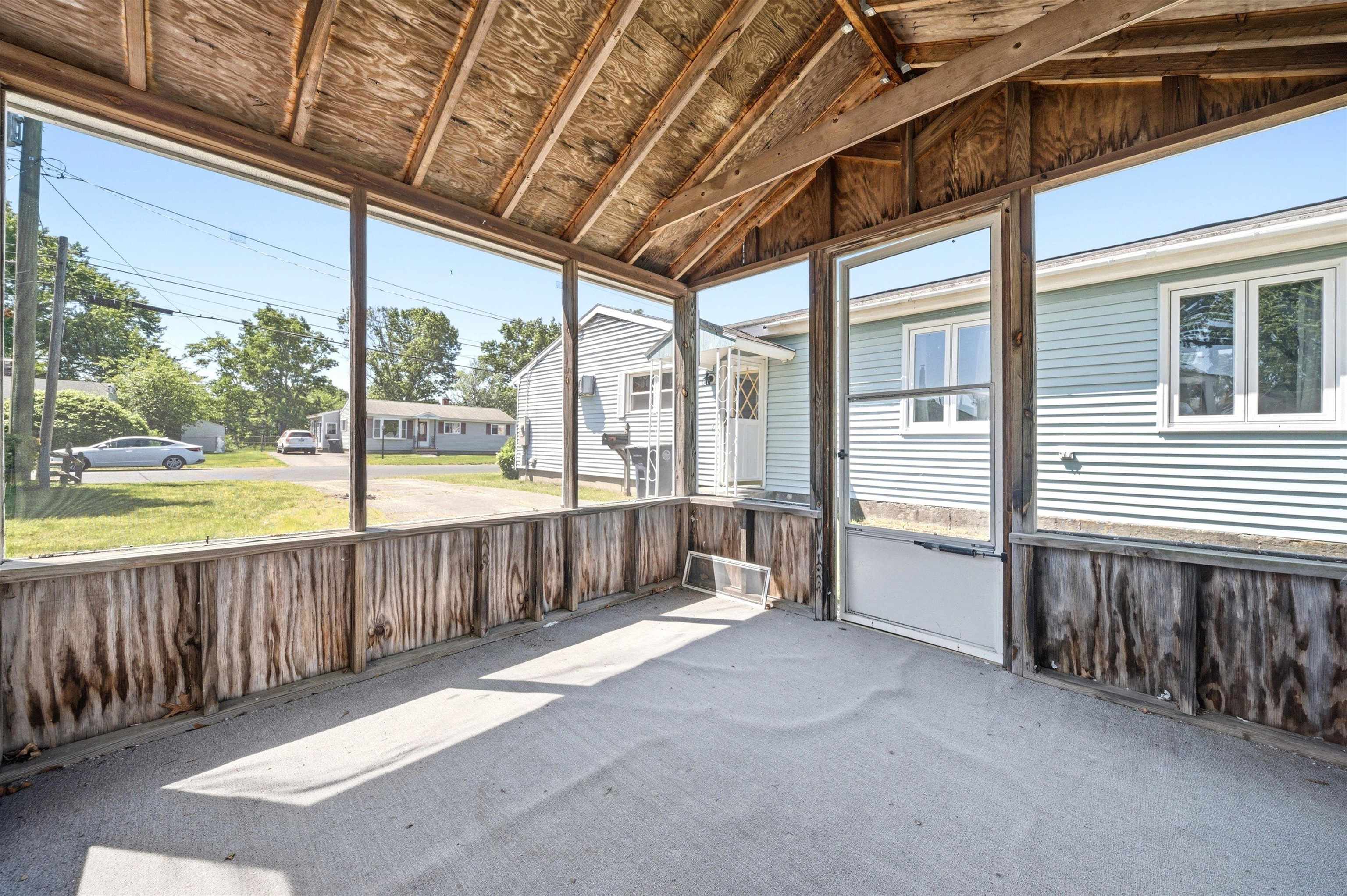 33 Ross Street Nashua, NH 03060 - Photo 27 of 31
