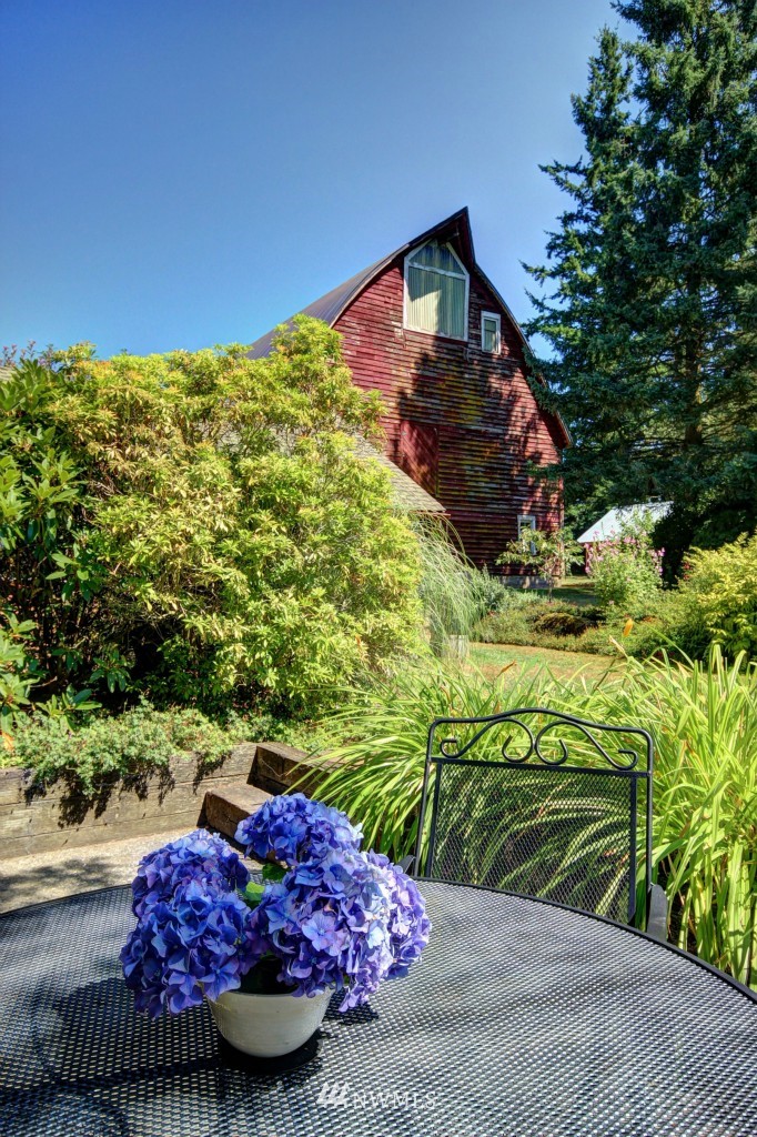 6294 Mission Road Bellingham, WA 98226 - Photo 16 of 25