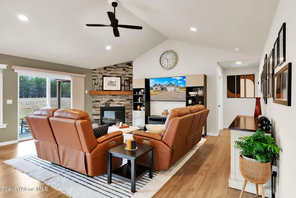 $839,000 | 134 Leelah Lane, Bonners Ferry, ID 83805