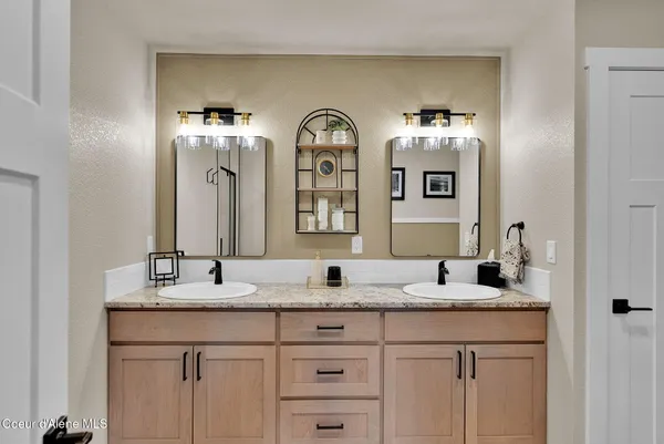 $839,000 | 134 Leelah Lane, Bonners Ferry, ID 83805