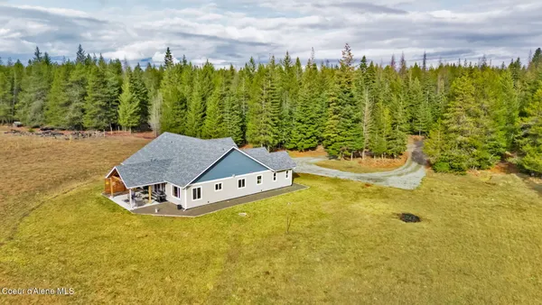 $839,000 | 134 Leelah Lane, Bonners Ferry, ID 83805