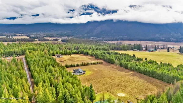 $839,000 | 134 Leelah Lane, Bonners Ferry, ID 83805