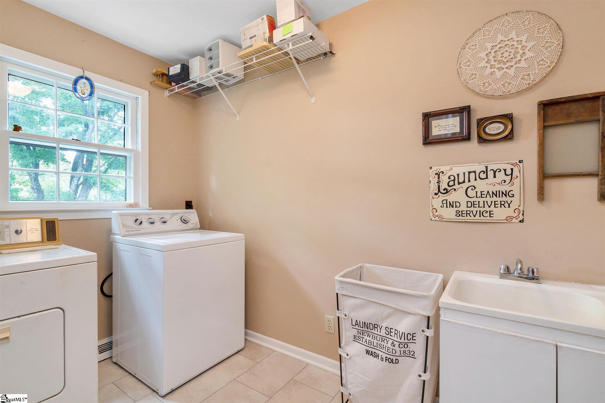 317 Cherry Hill Road Greenville, SC 29607 - Photo 13 of 35 Gallery Image 13