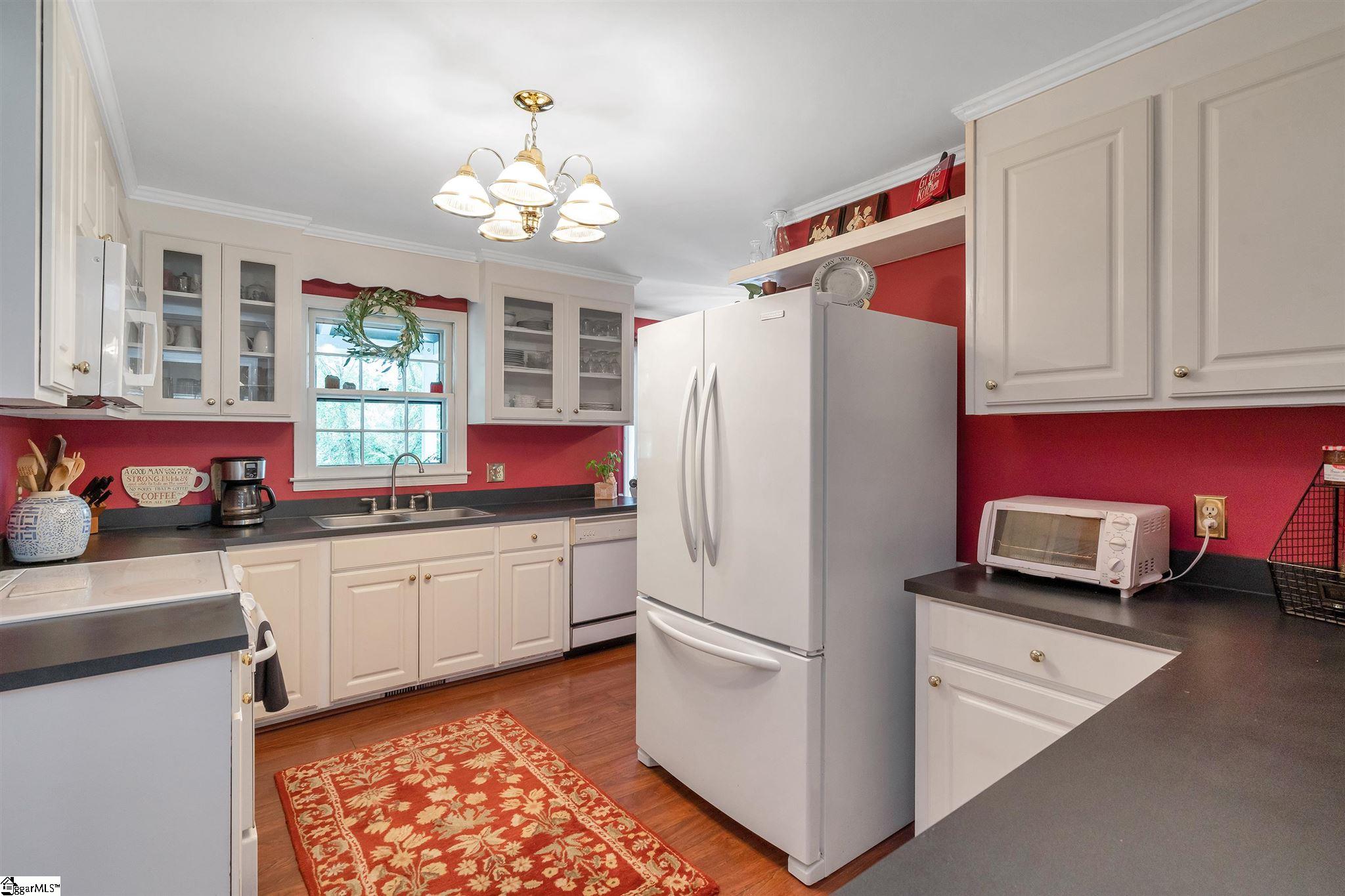 317 Cherry Hill Road Greenville, SC 29607 - Photo 9 of 35 Gallery Image 9