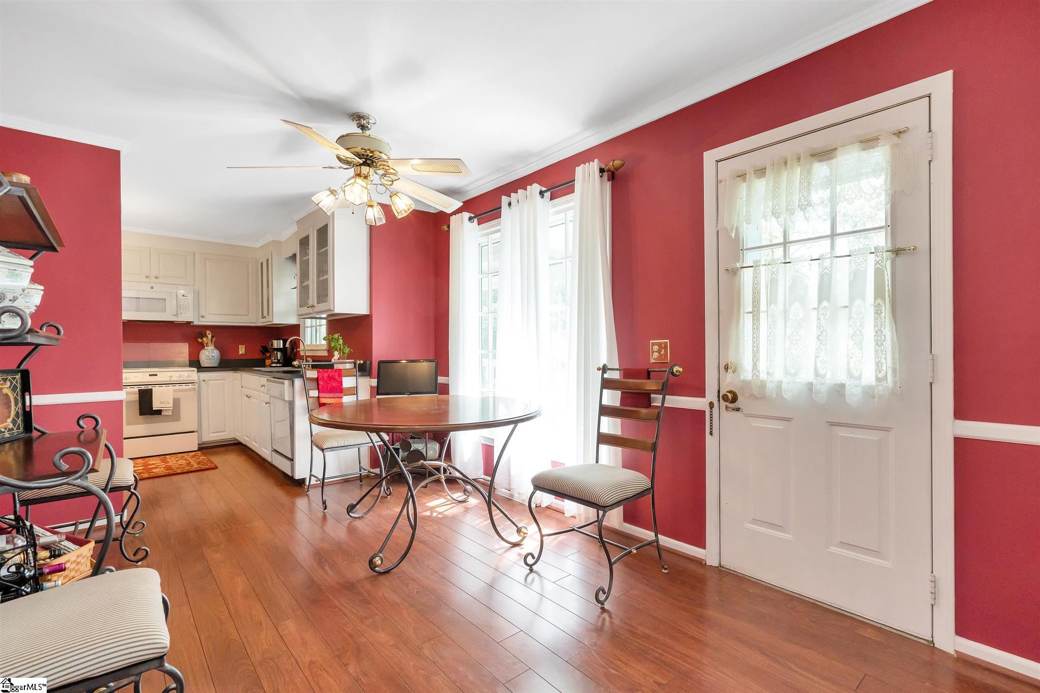 317 Cherry Hill Road Greenville, SC 29607 - Photo 10 of 35 Gallery Image 10