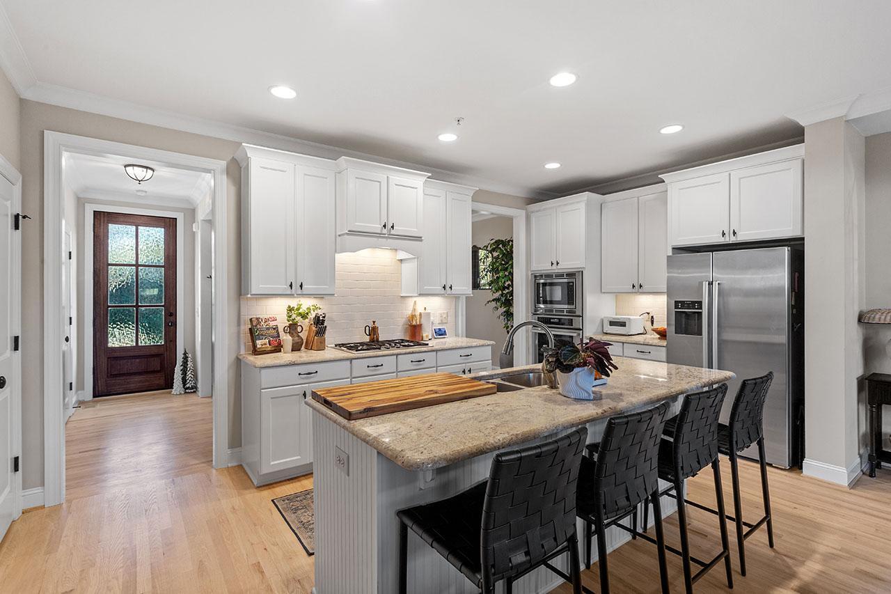 2741 Oberlin Road, Unit 103 Raleigh, NC 27608 - Photo 11 of 34 Photo #11
