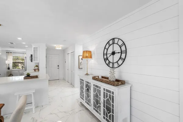 $159,900 | 15 Westgate Lane, Unit D, Boynton Beach, FL 33436