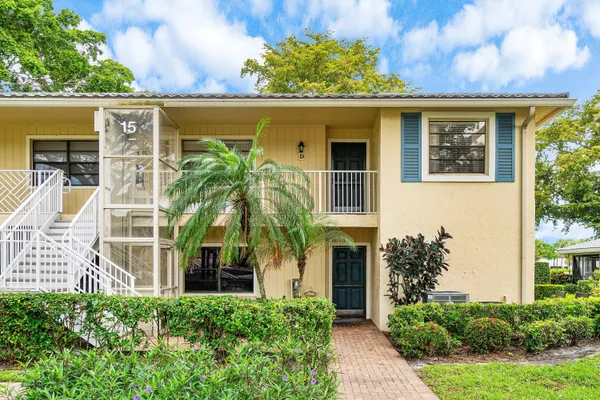 $159,900 | 15 Westgate Lane, Unit D, Boynton Beach, FL 33436