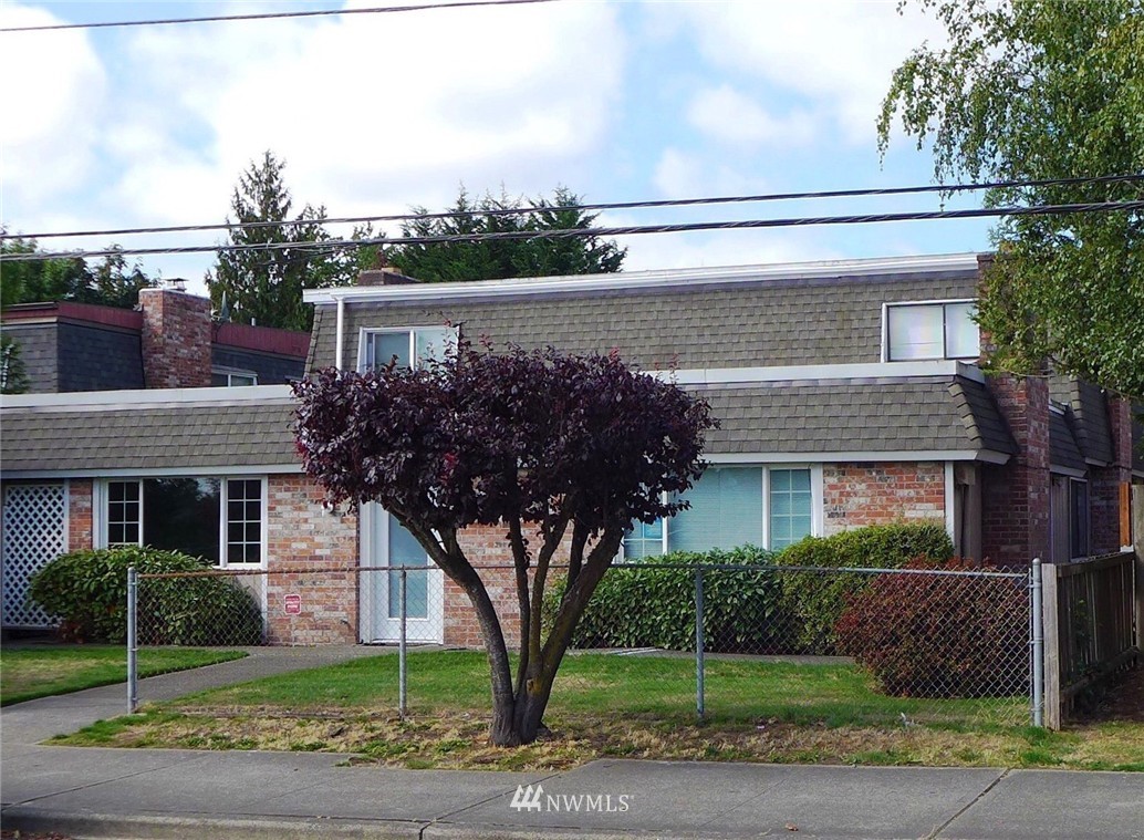 13956 Southeast 173rd Place Renton, WA 98058 - Photo 1 of 13 Gallery Image 1