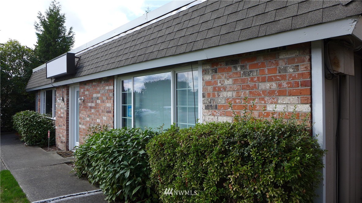 13956 Southeast 173rd Place Renton, WA 98058 - Photo 7 of 13 Gallery Image 7