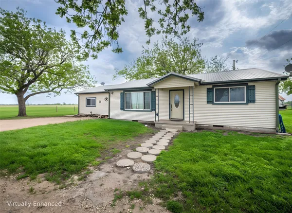 $475,000 | 851 County Road 455, Coupland, TX 78615