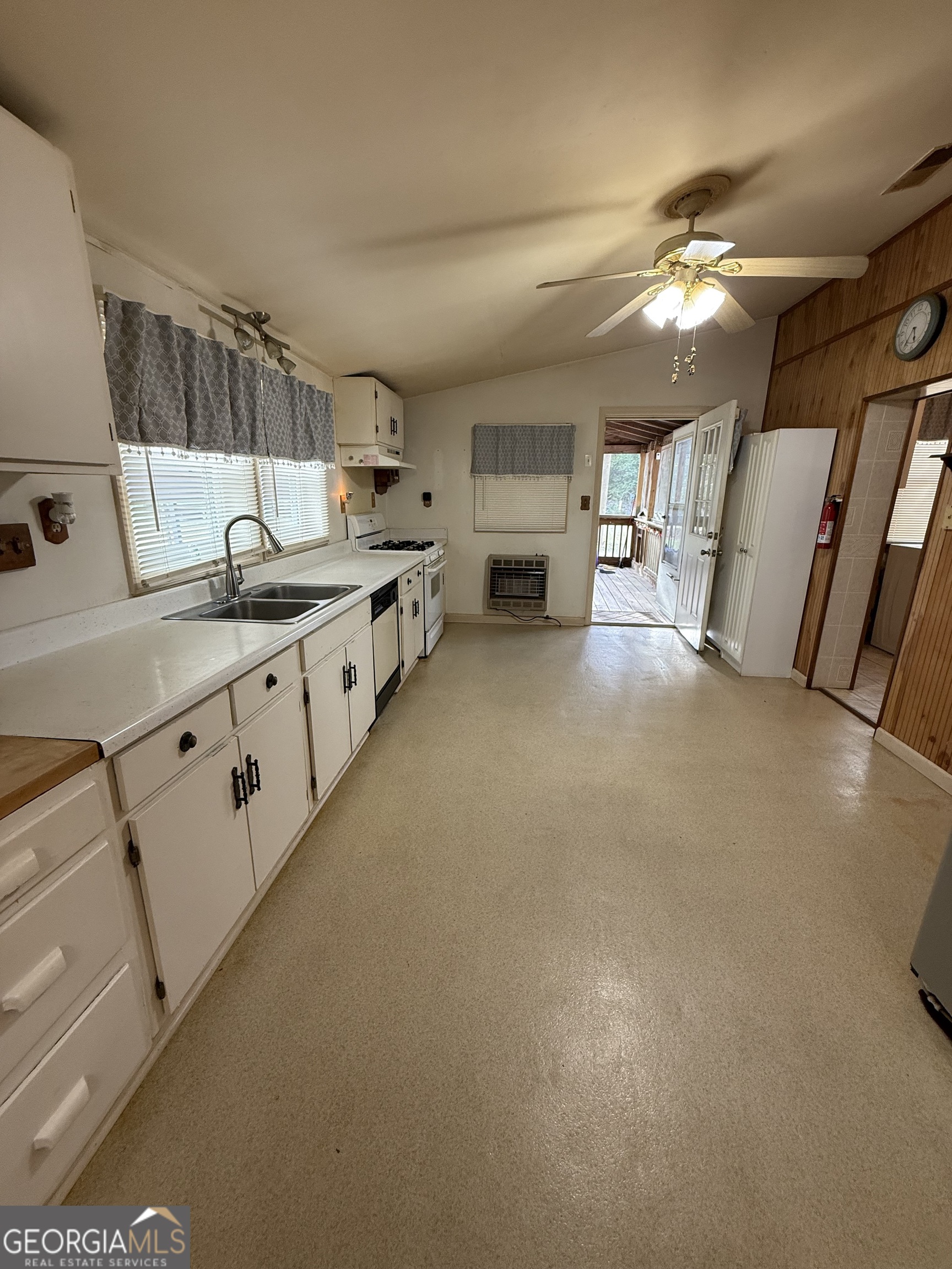 2010 Page Road Harrison, GA 31035 - Photo 22 of 45