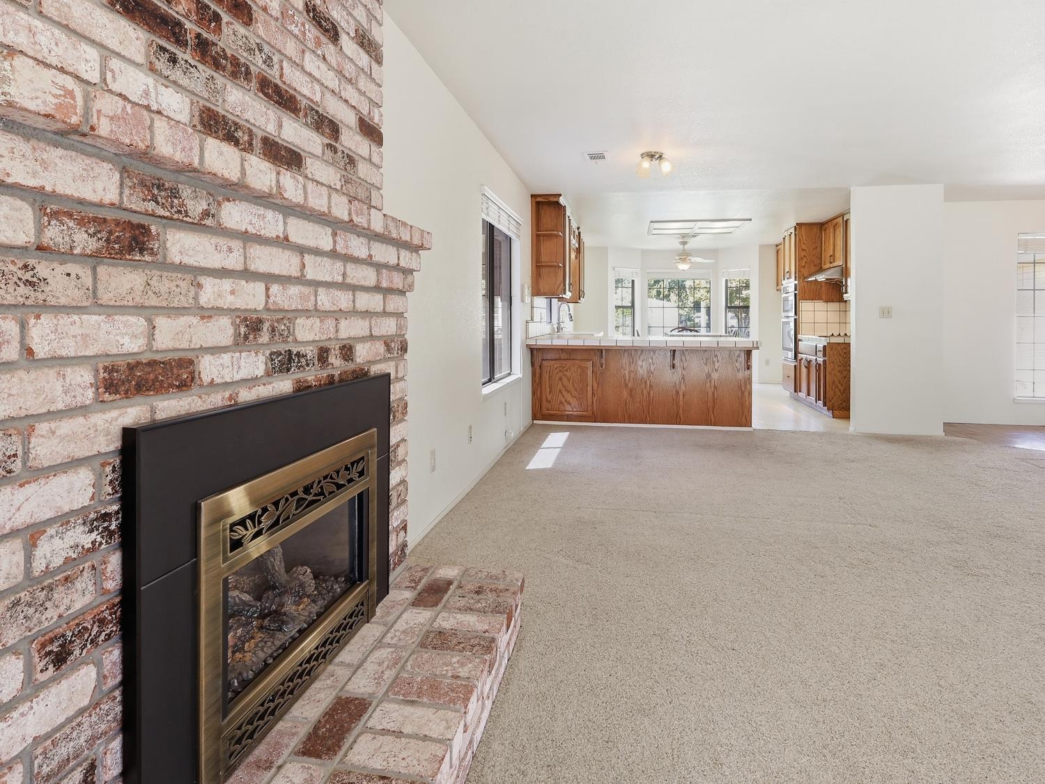 900 Multnomah Drive Modesto, CA 95350 - Photo 6 of 34