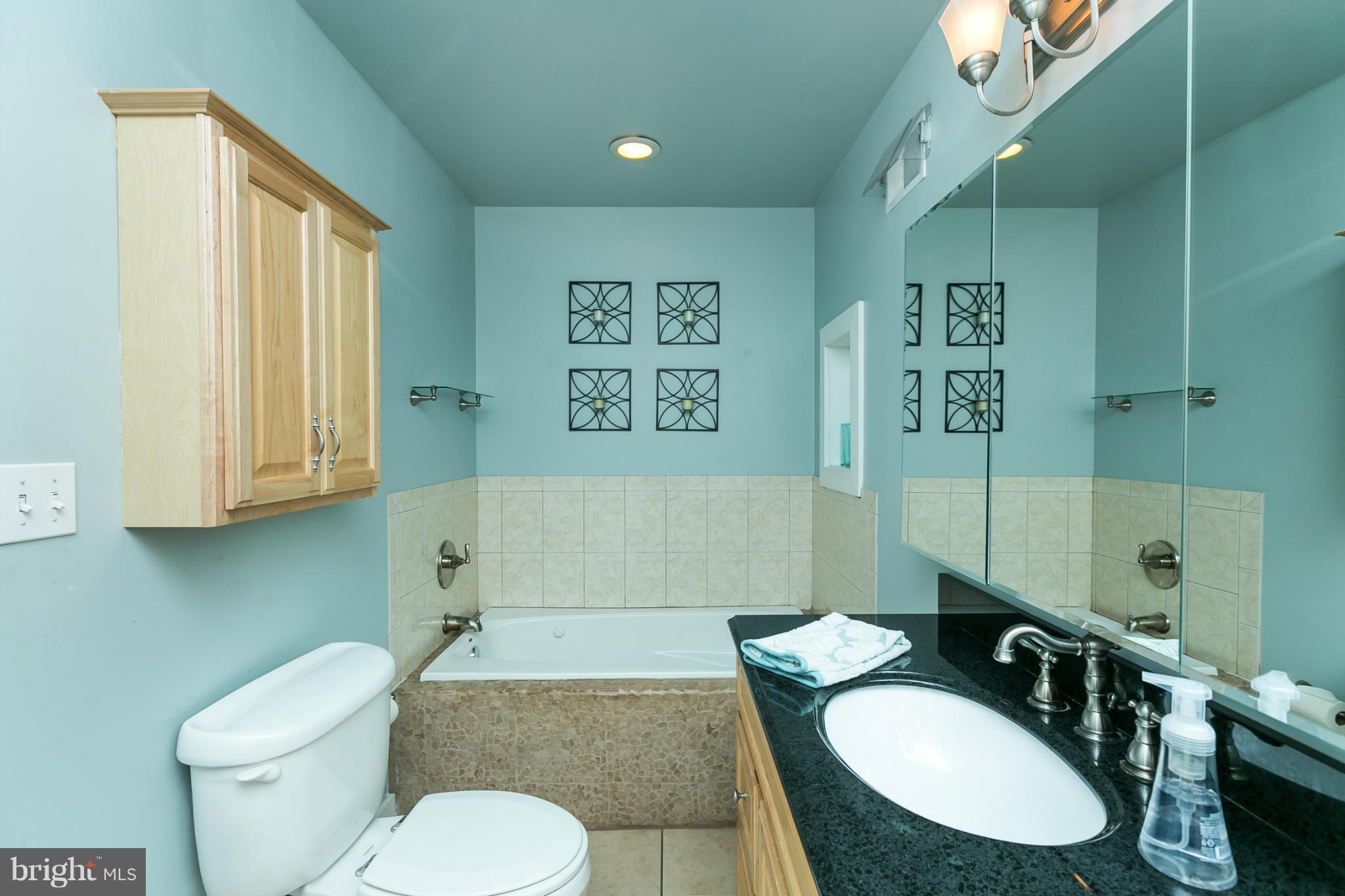 3226 Keswick Road Baltimore, MD 21211 - Photo 20 of 29 Bath