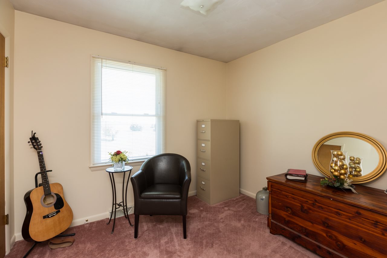 3192 Eversole Road Harrisonburg, VA 22802 - Photo 10 of 25 One of three bedrooms located on the main level.