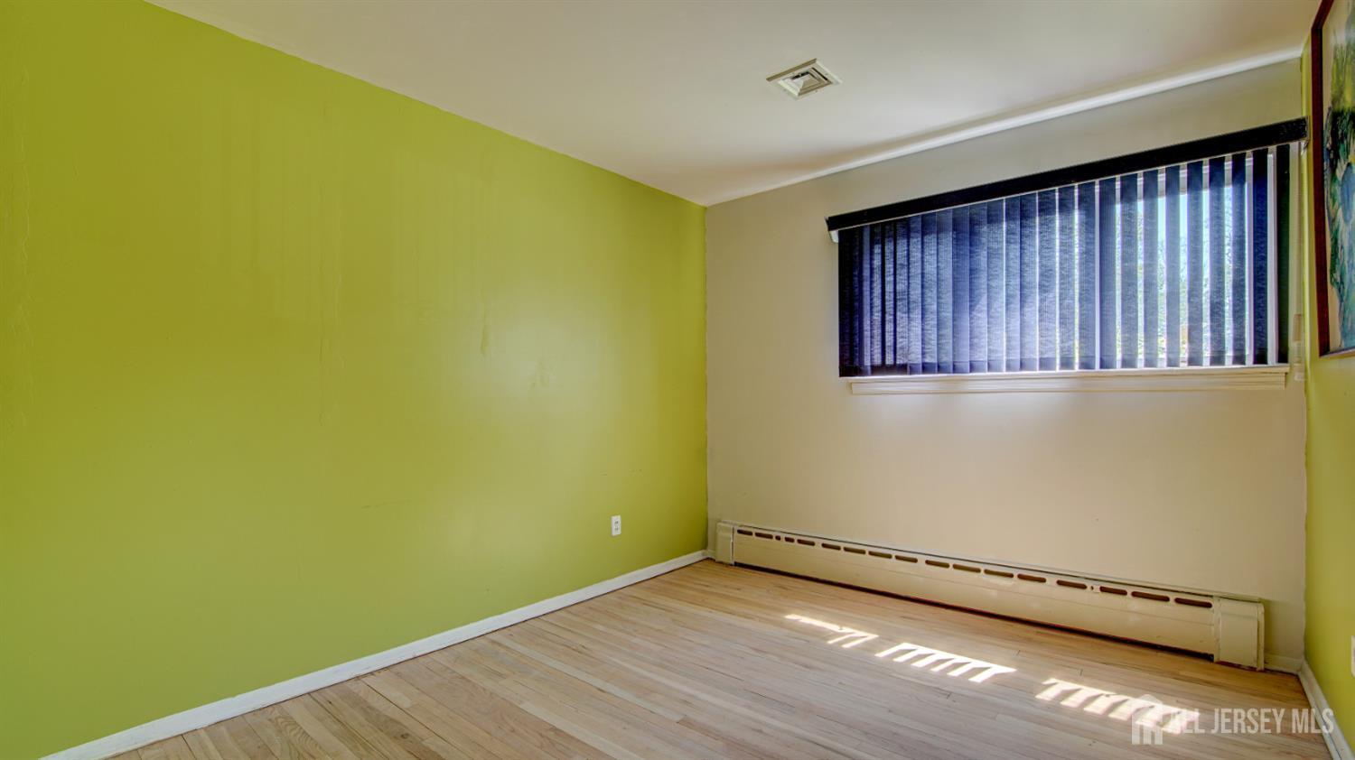 2 Birchwood Road Jamesburg, NJ 08831 - Photo 22 of 36