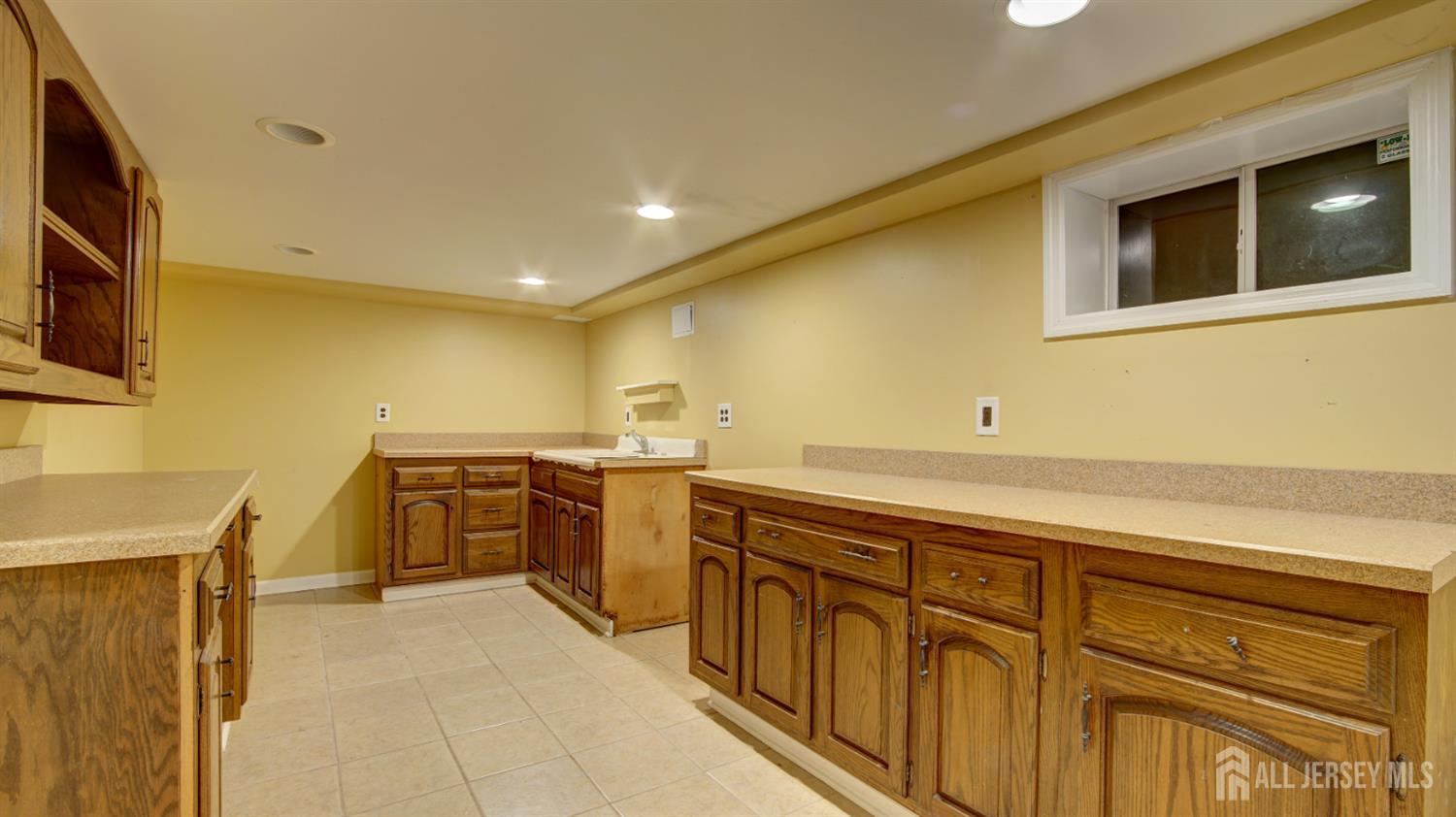 2 Birchwood Road Jamesburg, NJ 08831 - Photo 27 of 36