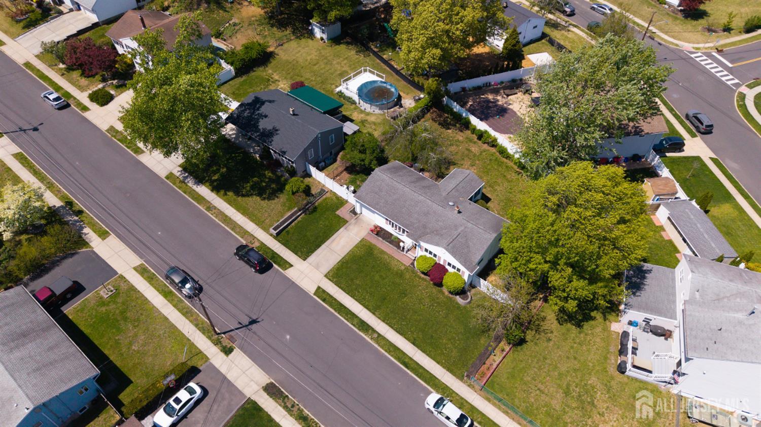 2 Birchwood Road Jamesburg, NJ 08831 - Photo 7 of 36