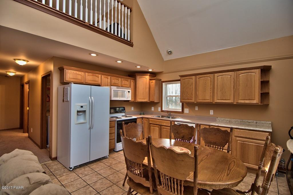 2712 Boulder Road Lake Ariel, PA 18436 - Photo 10 of 69