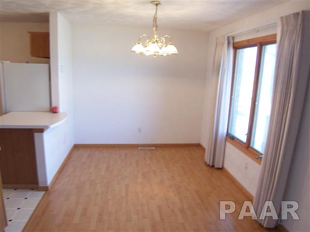1266 Kingsbury Road Washington, IL 61571 - Photo 4 of 15 Gallery Image 4