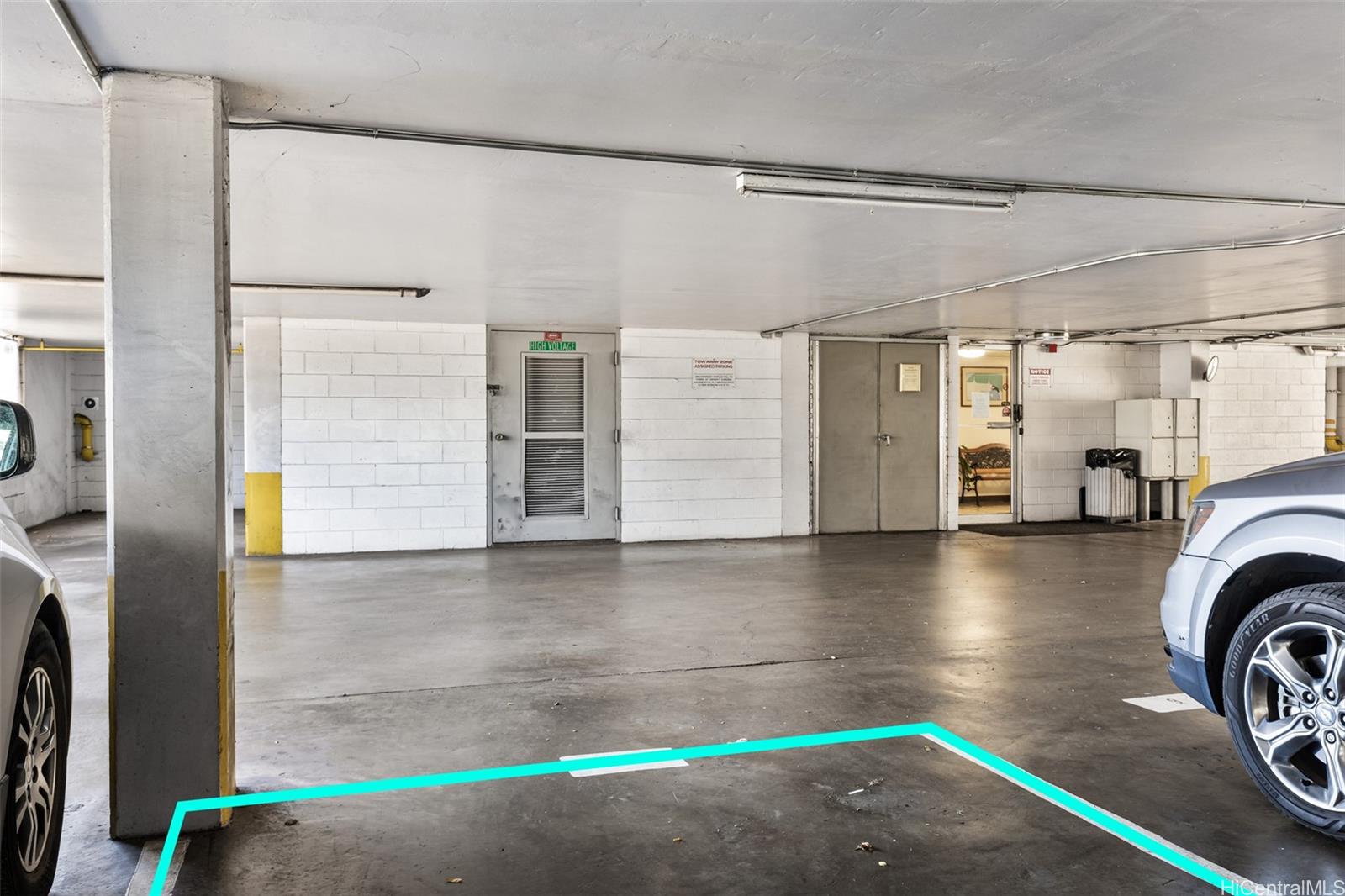 1415 Punahou Street, Unit 502 Honolulu, HI 96822 - Photo 14 of 17 Stall is close to bldg. entrance.