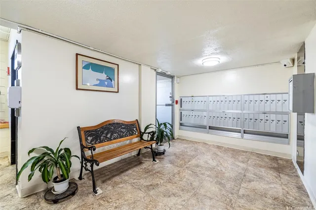 $355,000 | 1415 Punahou Street, Unit 502, Honolulu, HI 96822