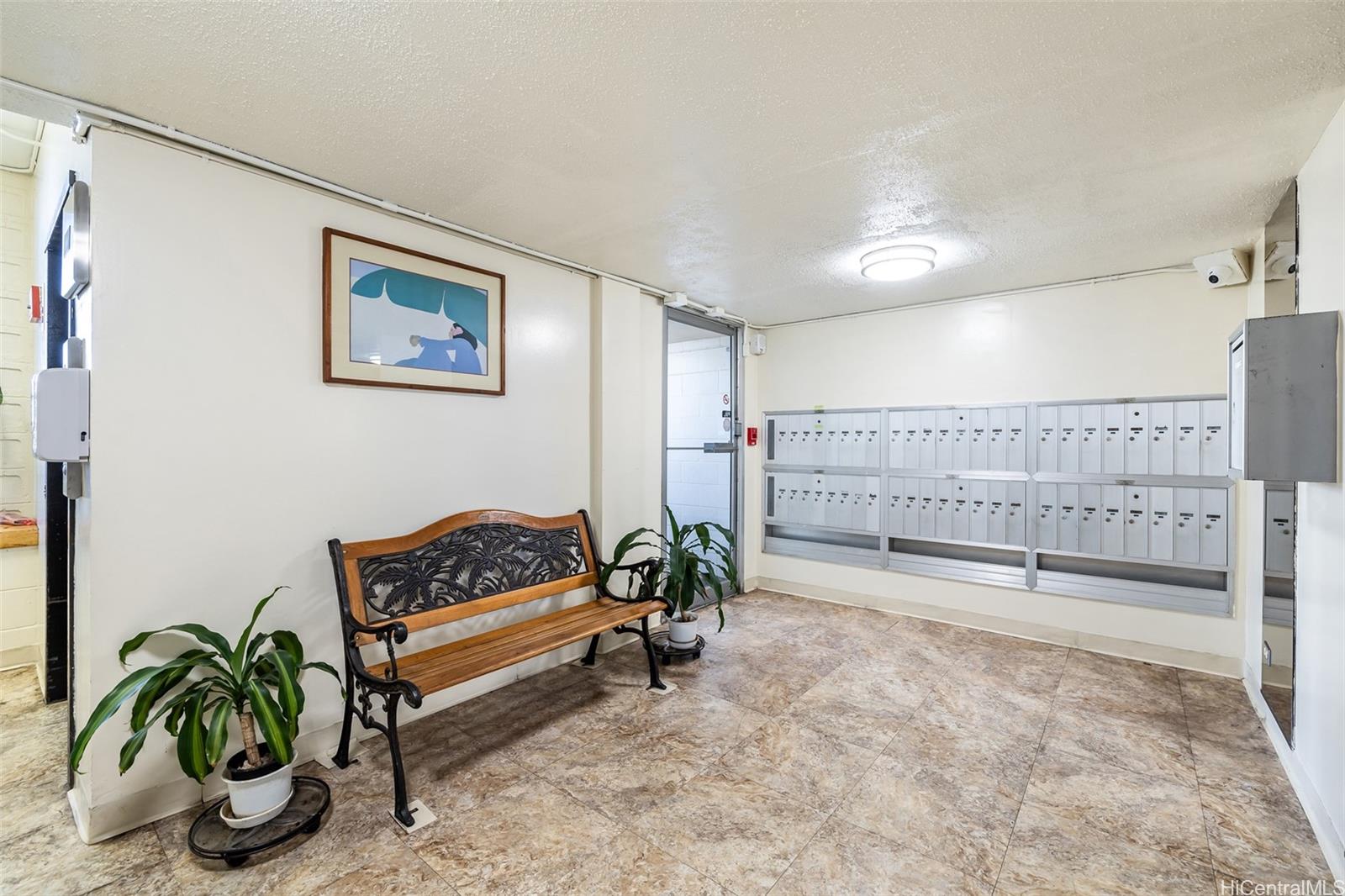 1415 Punahou Street, Unit 502 Honolulu, HI 96822 - Photo 15 of 17