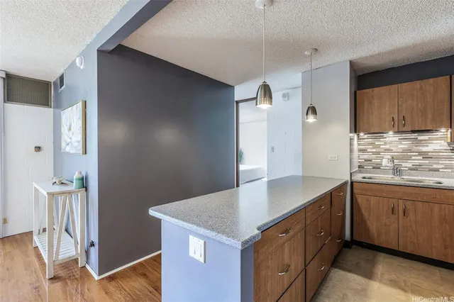 $355,000 | 1415 Punahou Street, Unit 502, Honolulu, HI 96822