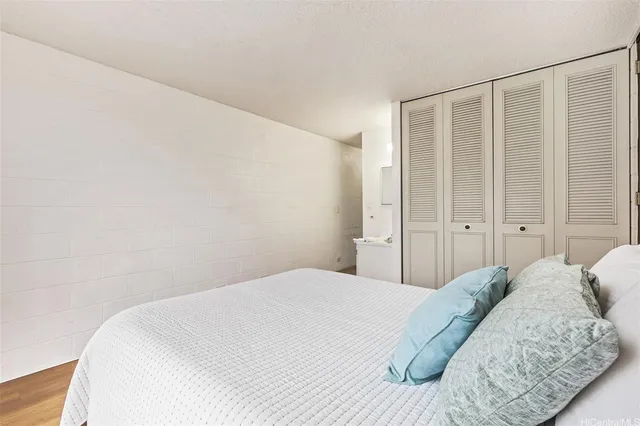 $355,000 | 1415 Punahou Street, Unit 502, Honolulu, HI 96822