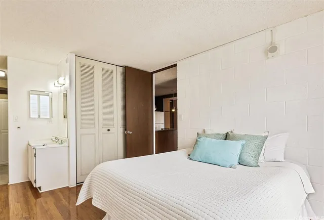 $355,000 | 1415 Punahou Street, Unit 502, Honolulu, HI 96822