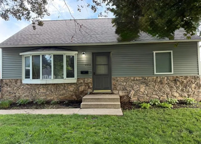 $285,000 | 2032 Valleyhigh Drive Northwest, Rochester, MN 55901