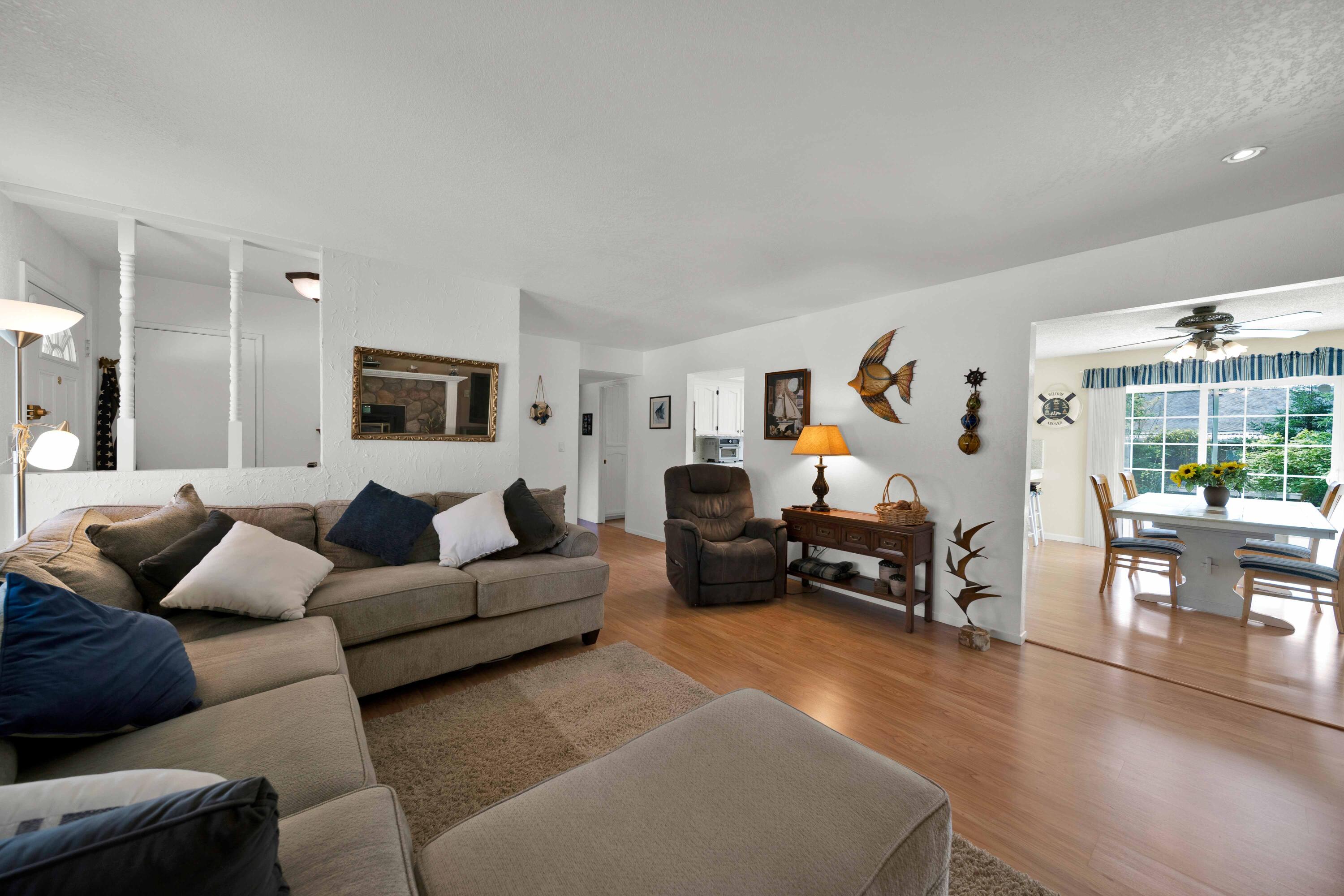 2195 Rancho Road Redding, CA 96002 - Photo 10 of 47 a living room with furniture and a table