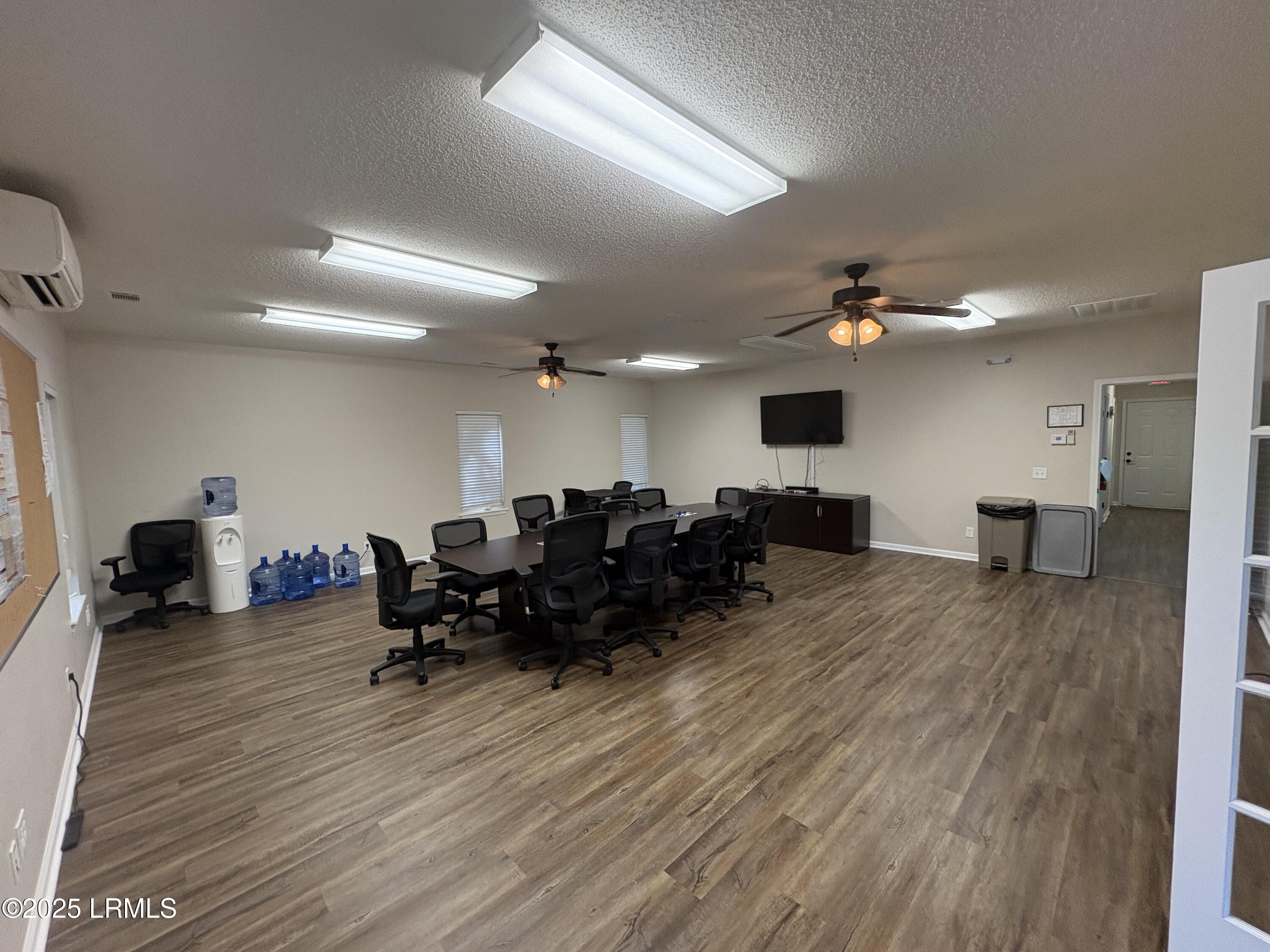 2208 Mossy Oaks Road Port Royal, SC 29935 - Photo 5 of 10 IMG_0228