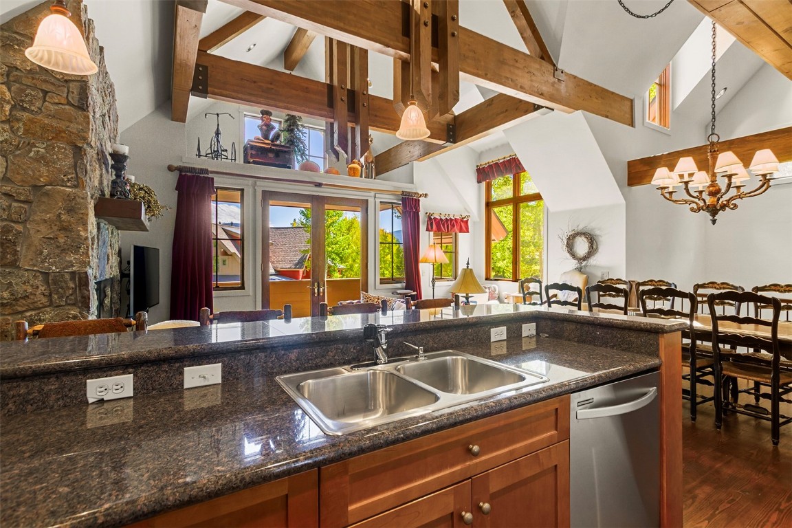 30 Westridge Road, Unit 30 Breckenridge, CO 80424 - Photo 4 of 34