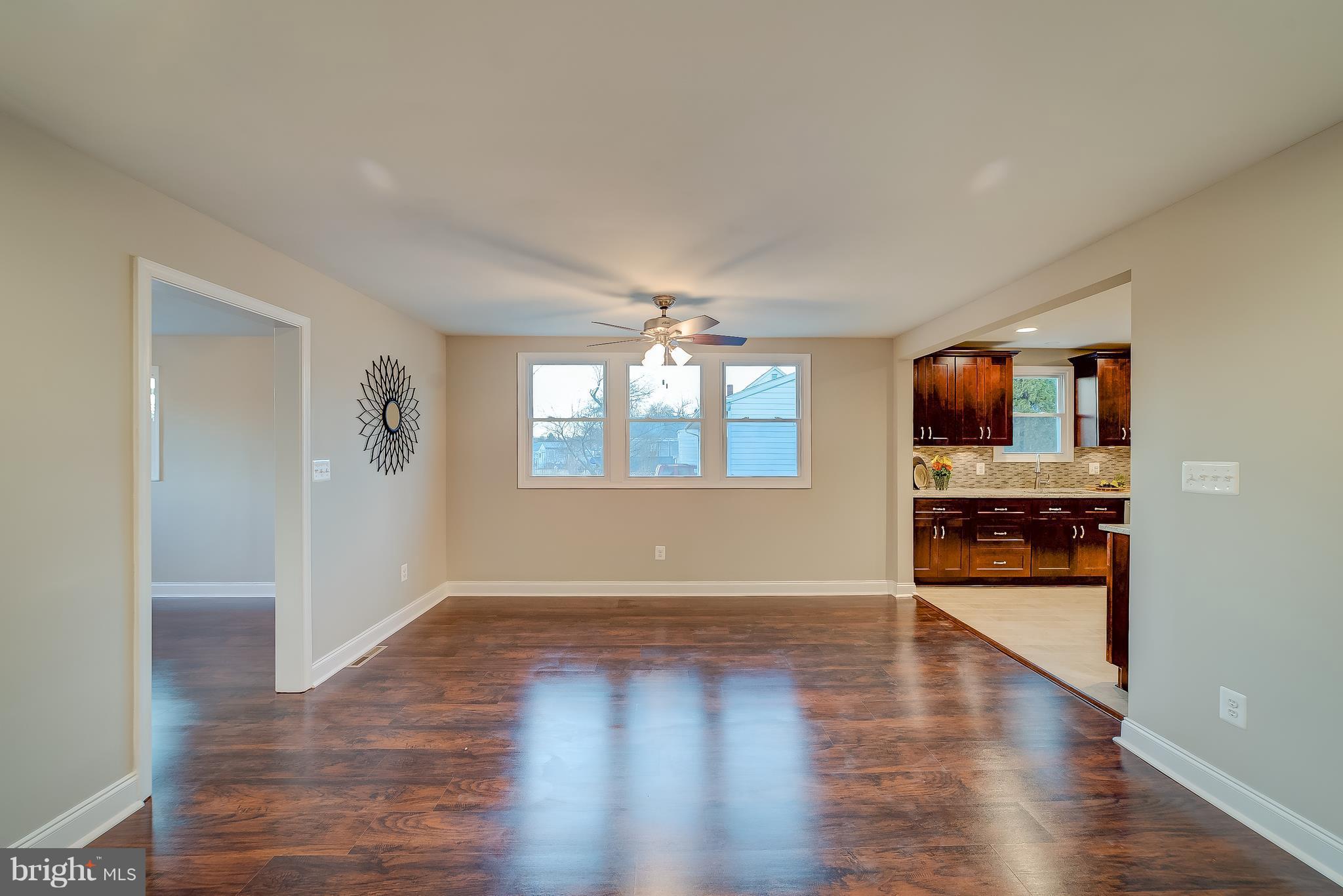 318 Maple Avenue Baltimore, MD 21221 - Photo 2 of 24 Dining Room