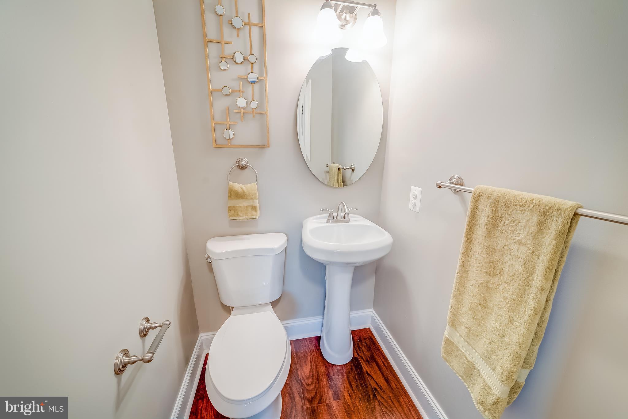 318 Maple Avenue Baltimore, MD 21221 - Photo 15 of 24 Bath