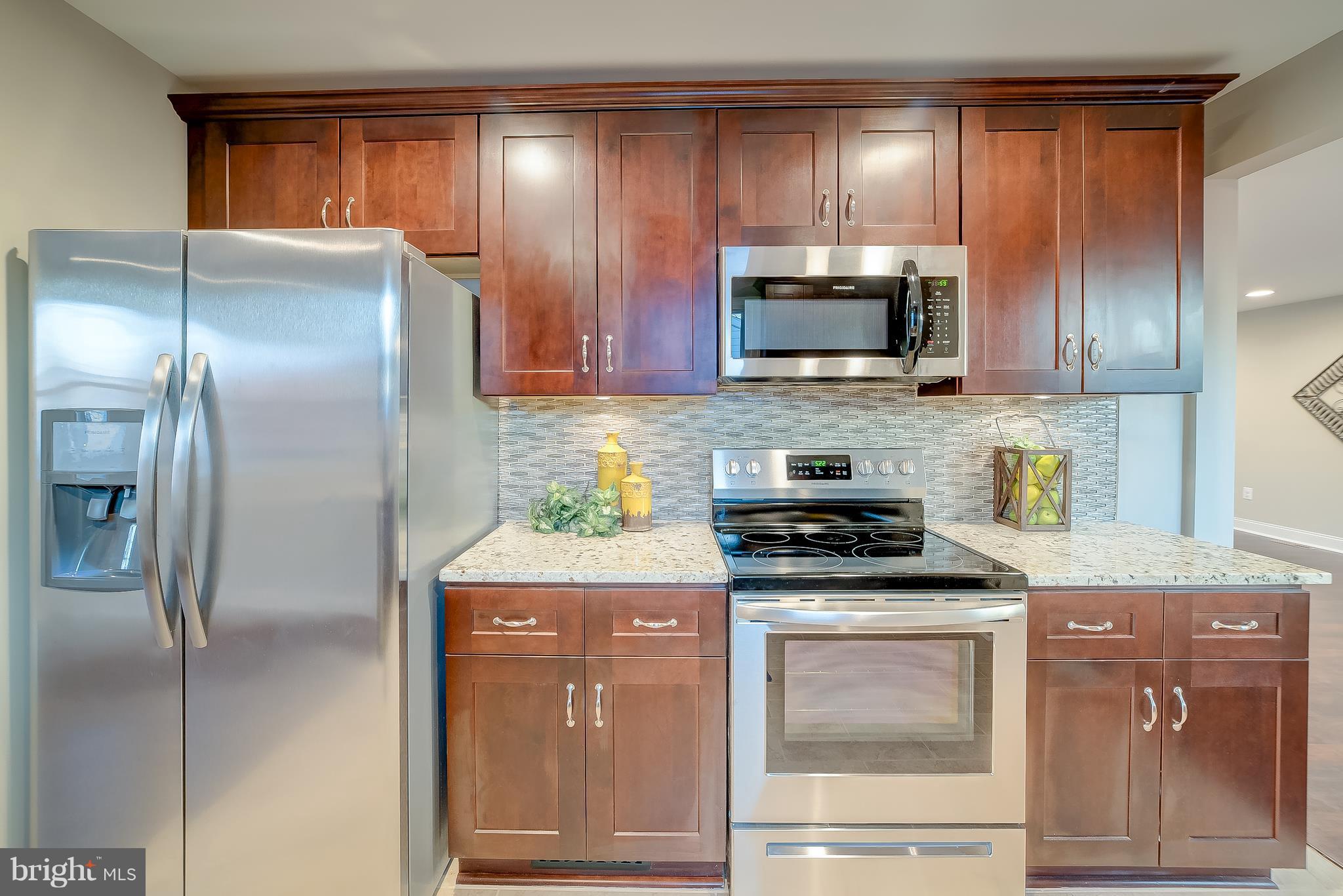 318 Maple Avenue Baltimore, MD 21221 - Photo 4 of 24 Kitchen