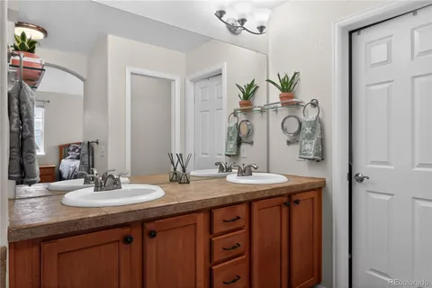 $650,000 | 128 Canadian Crossing Drive, Longmont, CO 80504