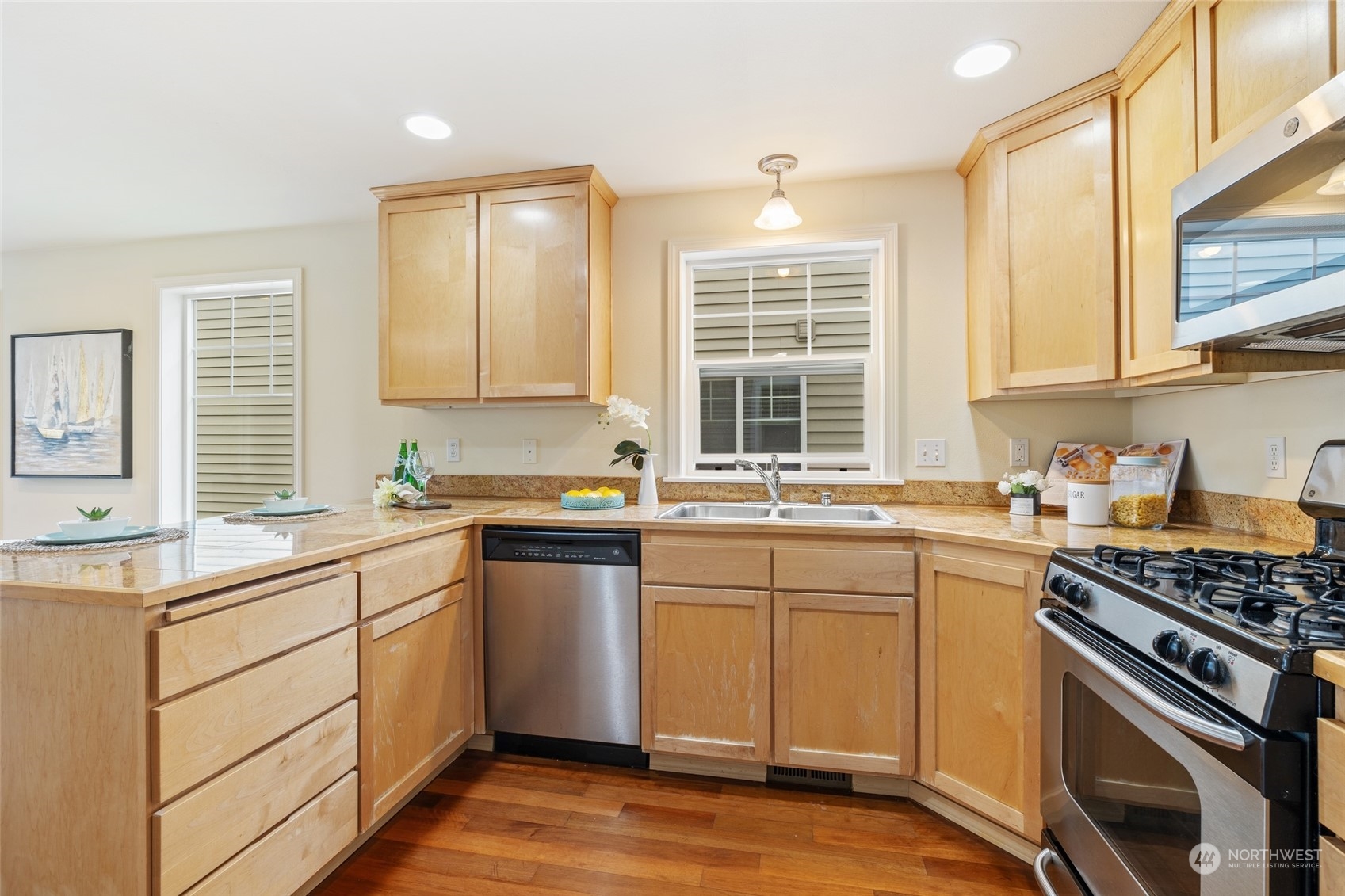 8548 Midvale Avenue North, Unit A Seattle, WA 98103 - Photo 8 of 30 Gallery Image 8