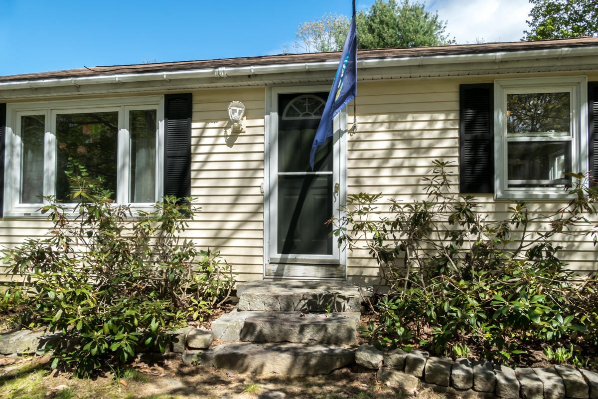 15 Doughty Road North Yarmouth, ME 04097 - Photo 33 of 33 5-Front Door