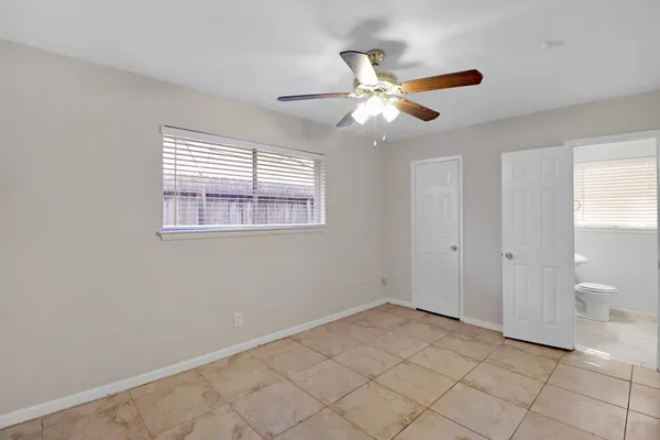 $3,000 | 5554 Beechnut Street, Houston, TX 77096