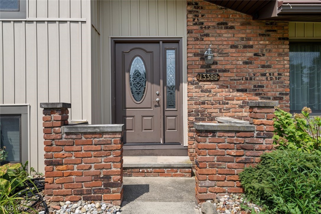 13388 Olde Orchard Road Strongsville, OH 44136 - Photo 3 of 38 Gallery Image 3