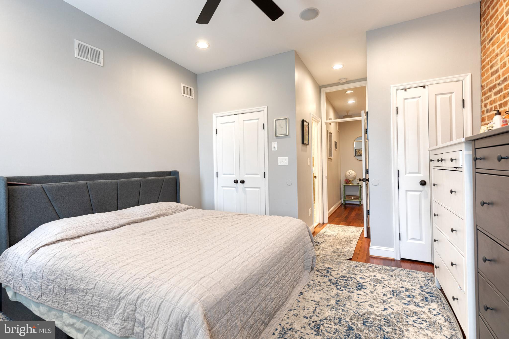 211 South Clinton Street Baltimore, MD 21224 - Photo 13 of 26