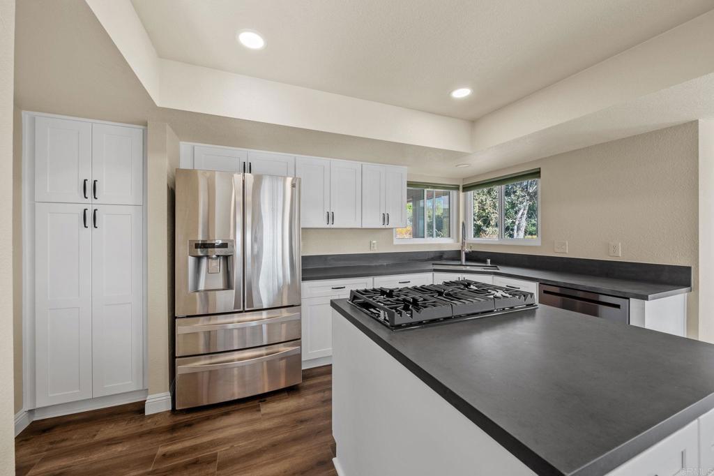 14692 Sunrise Canyon Road Poway, CA 92064 - Photo 5 of 54 Gallery Image 5