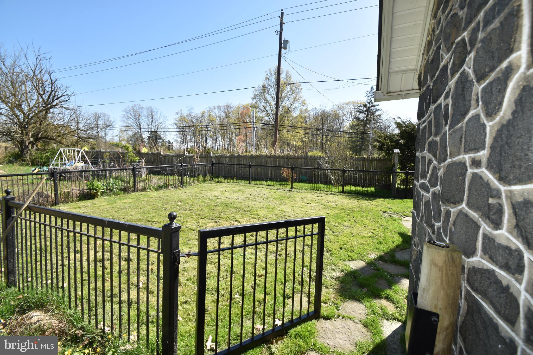 860 California Road Quakertown, PA 18951 - Photo 18 of 74 Yard for owners