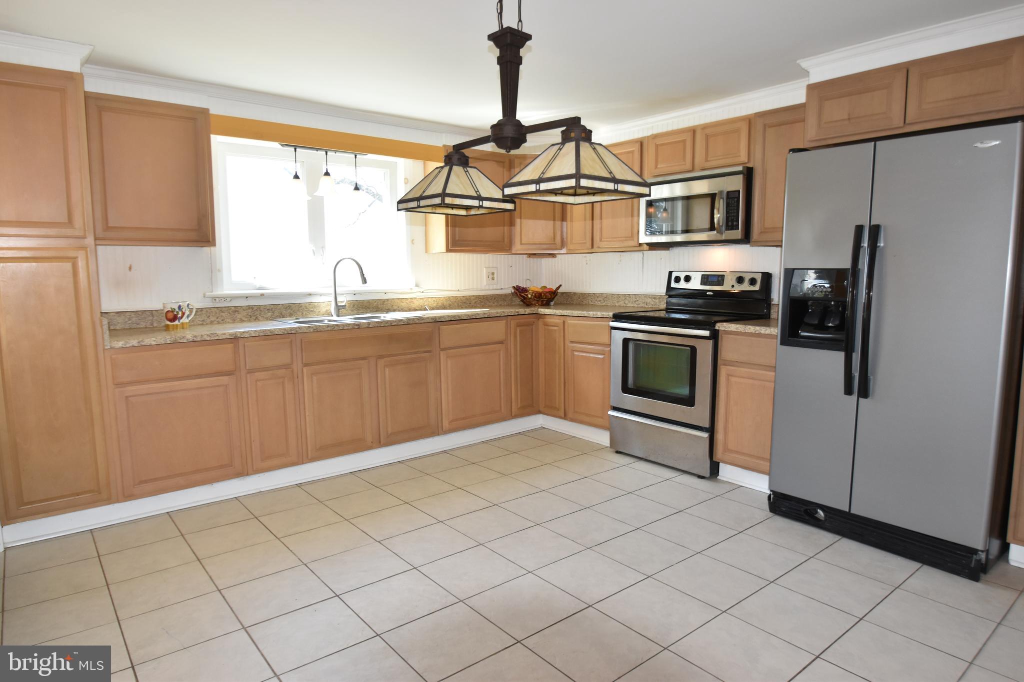 860 California Road Quakertown, PA 18951 - Photo 30 of 74 Plenty of room for your kitchen table
