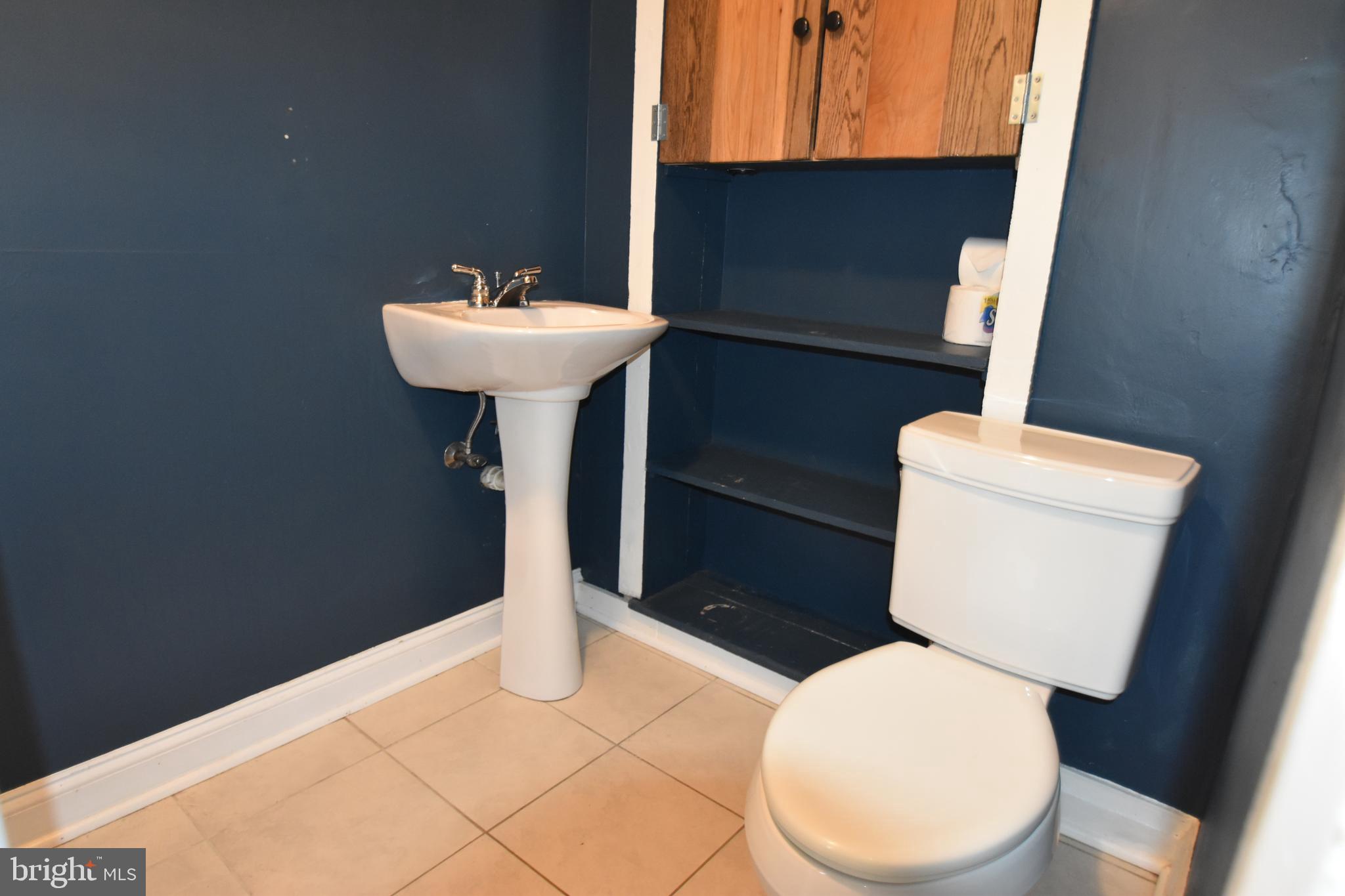 860 California Road Quakertown, PA 18951 - Photo 35 of 74 Powder on first floor