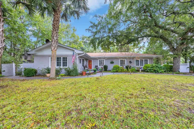 $829,900 | 412 43rd Avenue North, Myrtle Beach, SC 29577
